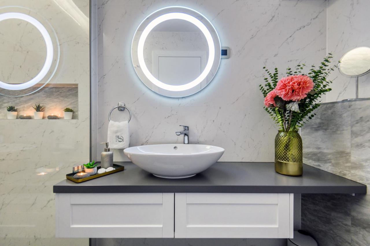 Divine Luxury Apartment Purple Ζαντάρ Εξωτερικό φωτογραφία